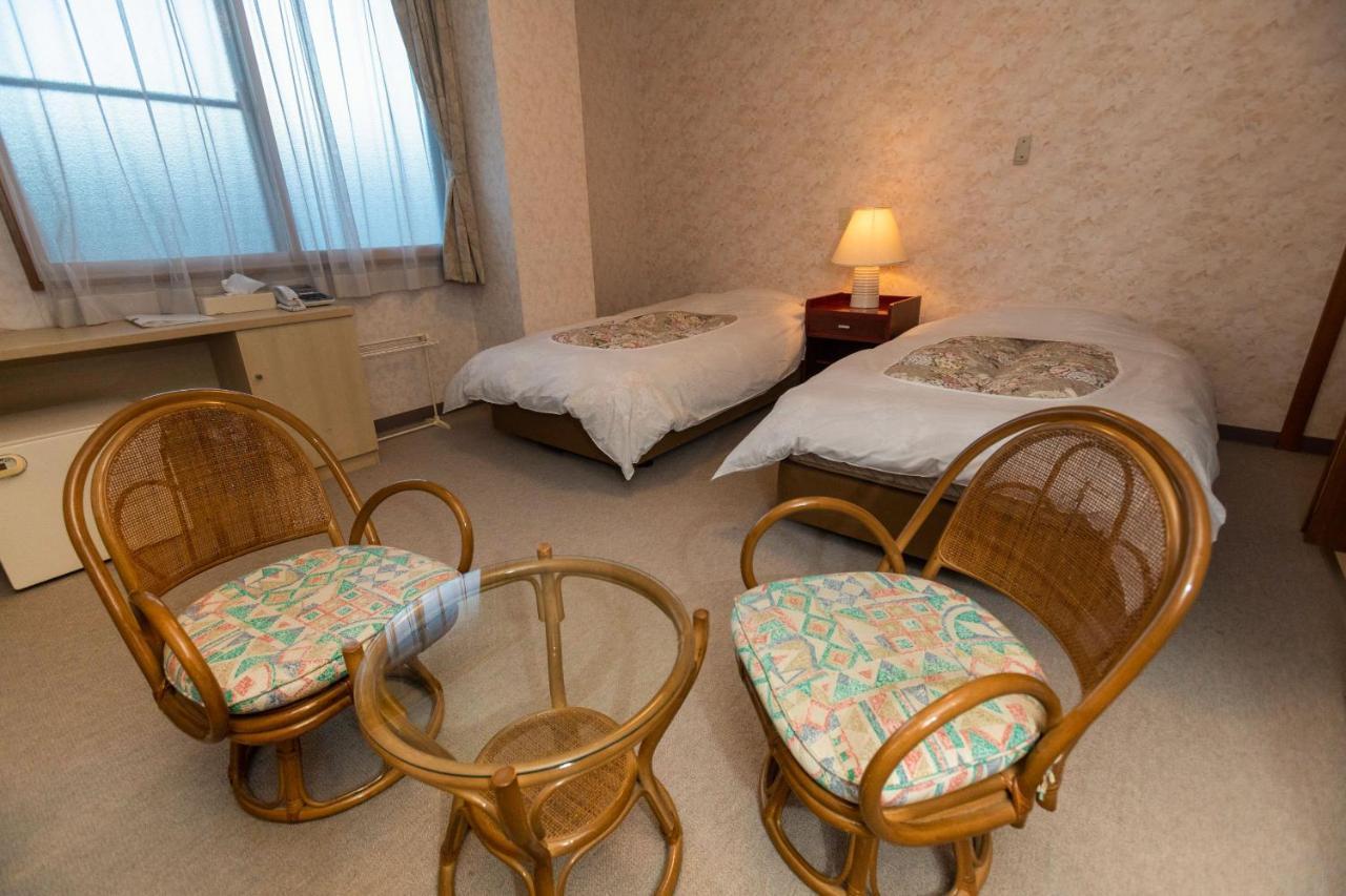 Hana Emi Kan Hakuba Zimmer foto